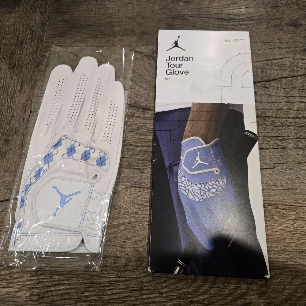 JORDAN TOUR UNC P.E. GOLF GLOVE MENS